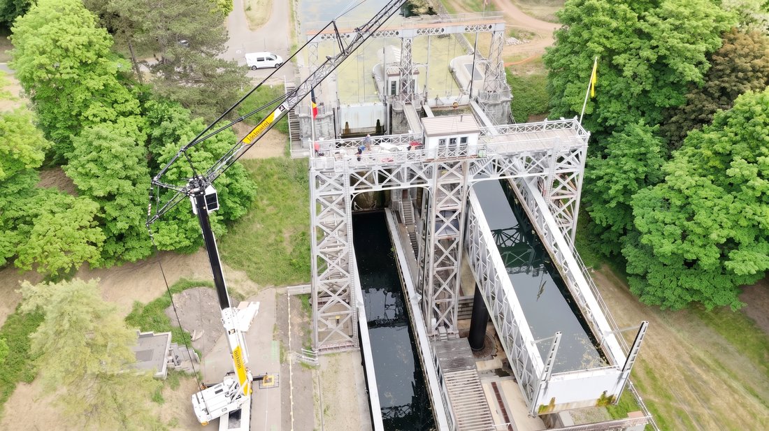 Ascenseurs historiques du Canal du Centre — Multi-techniques | Monnaie S.A.
