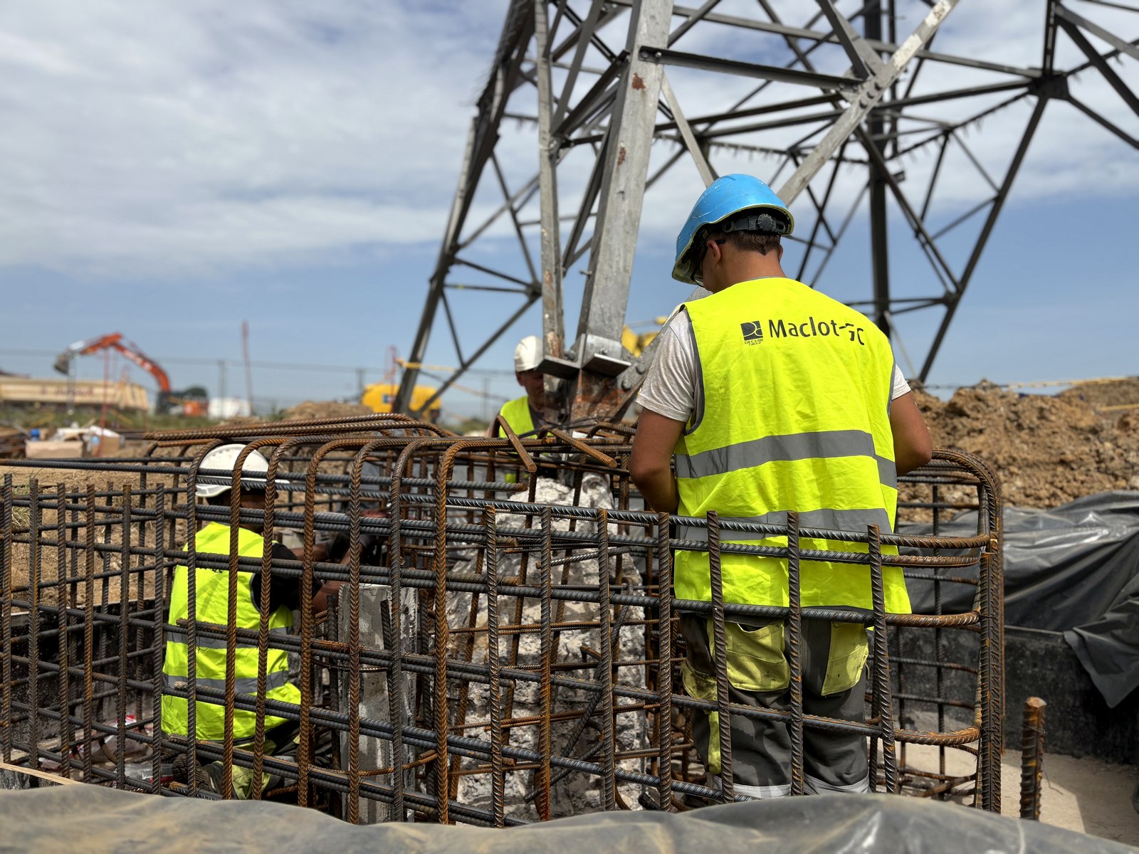 Renforcement de fondations — Haute tension | Monnaie S.A.